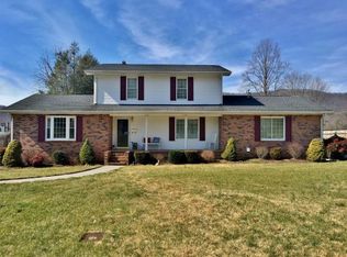 125 New Ave, Erwin, TN 37650