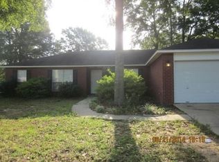 2011 Winners Cir, Cantonment, FL 32533