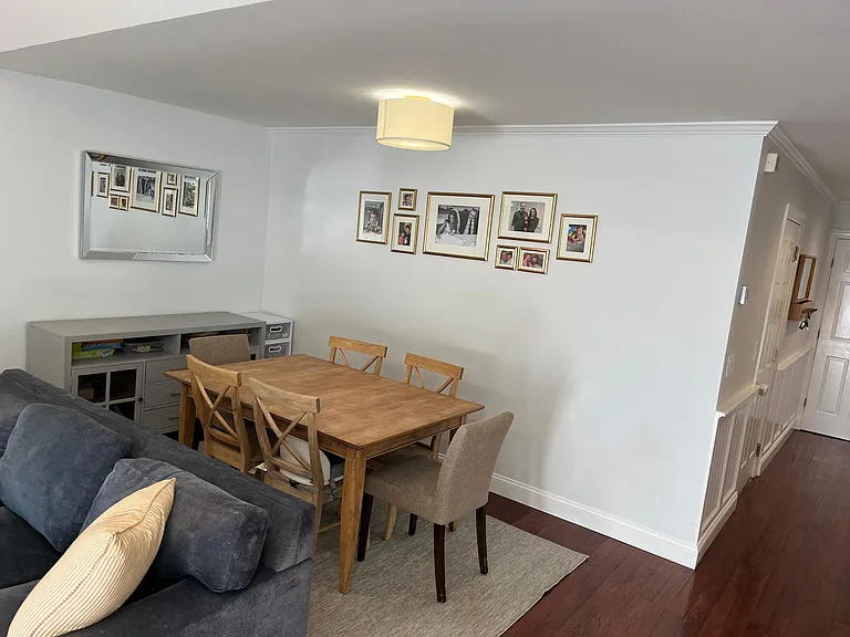 3001 Canterbury Way — Photo 4