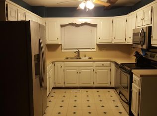 9 Griffin St, Derry, NH 03038