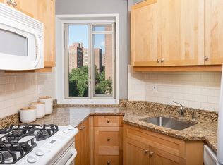 4 Stuyvesant Oval APT 1F, New York, NY 10009