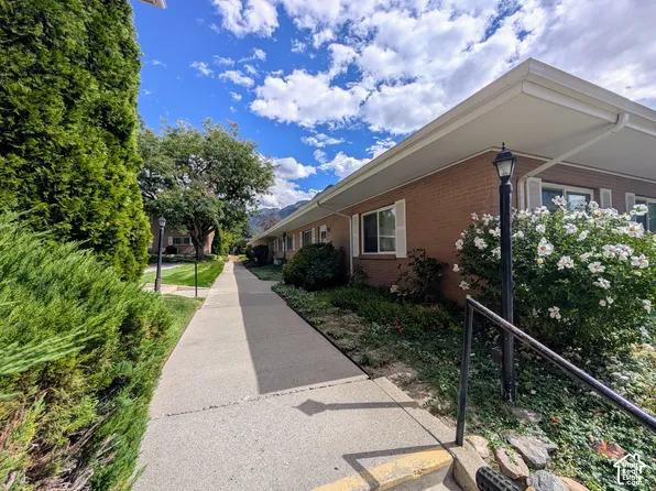 2203 E Carriage Ln S #55, Salt Lake City, UT 84117