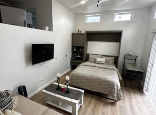 2113 6th St, Santa Monica, CA 90405