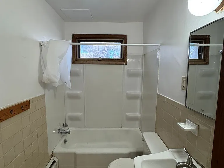 616 Ivy Ave E — Photo 24