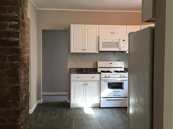 4th image of 6811 Fleet Ave