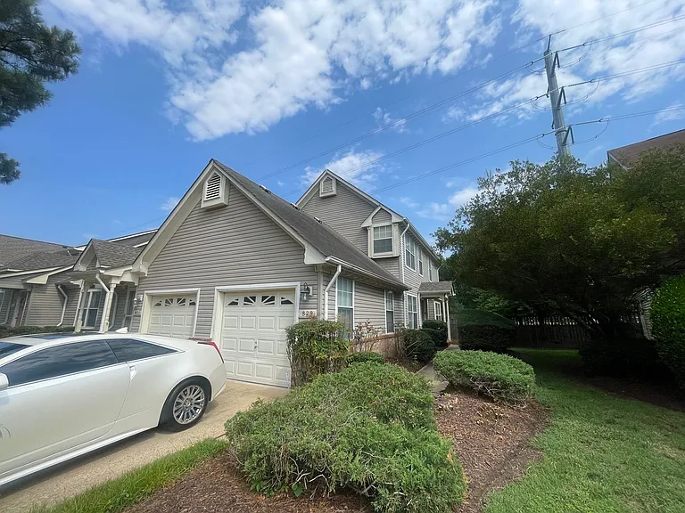 829 Shoal Creek Trl — Photo 14