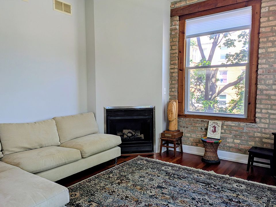 1st image of 4252 N Spaulding Ave #B2