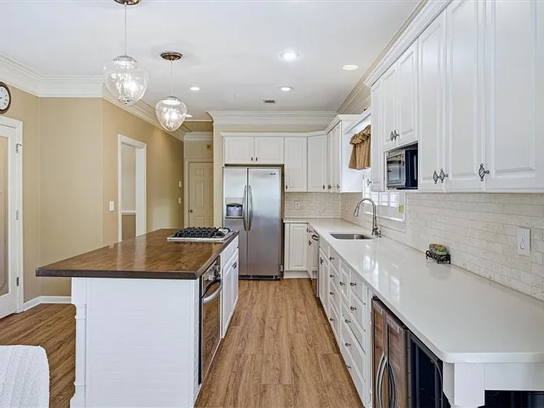 210 Masters View Ct — Photo 18