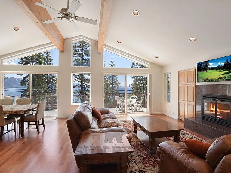 101 Red Cedar Dr #23 — Photo 2