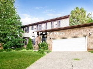 8105 Thornwood Rd, Louisville, KY 40220