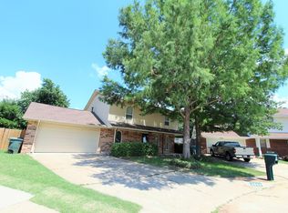 3900 Smiling Hill Cir, Edmond, OK 73013