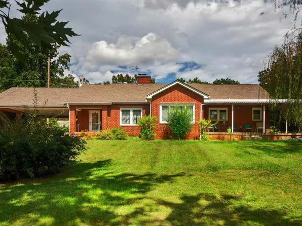 240 Clifton Heights Rd, Newport, TN 37821