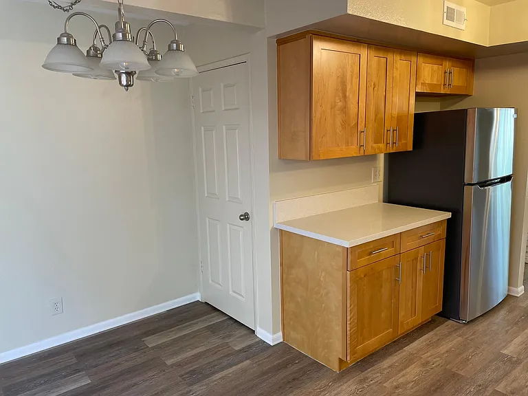 2977 Mendoza Dr — Photo 7