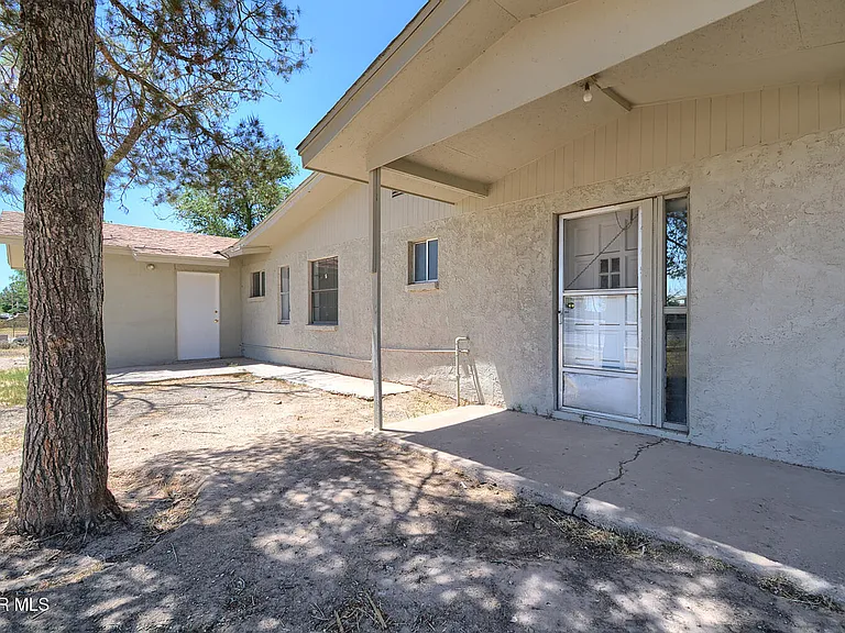10368 Potencia Dr #B — Photo 17