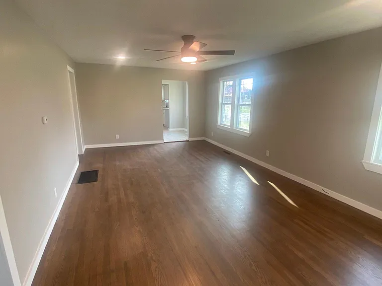 2100 N Main Ave #2100 — Photo 7