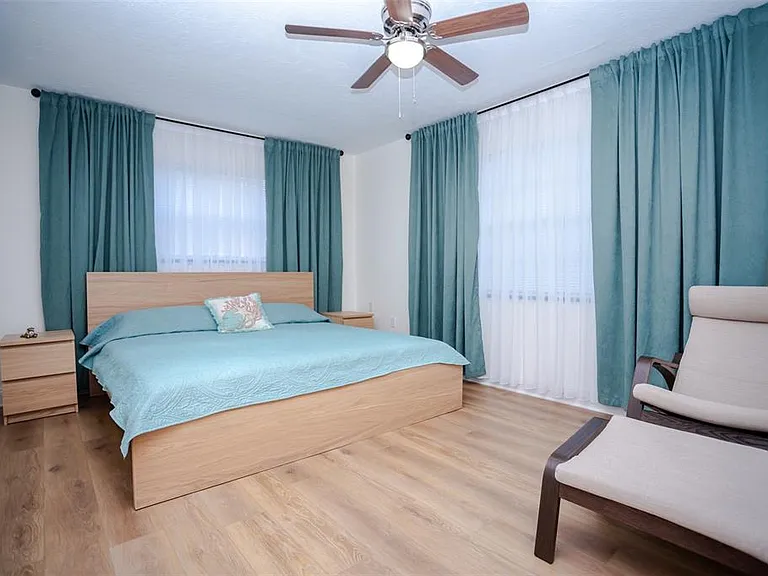 2719 Forest Knoll Dr — Photo 13