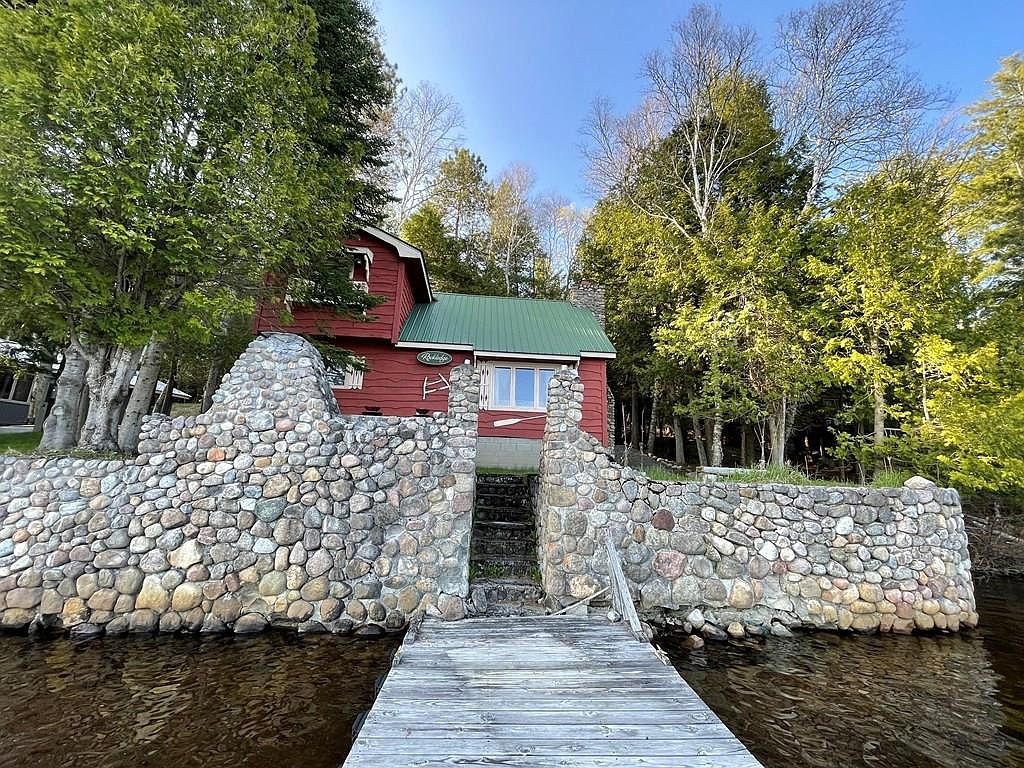 231 La Jeunesse, Saranac Lake, NY 12983 MLS 178802 Zillow