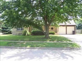 3125 E Menlo Dr, Wichita, KS 67211