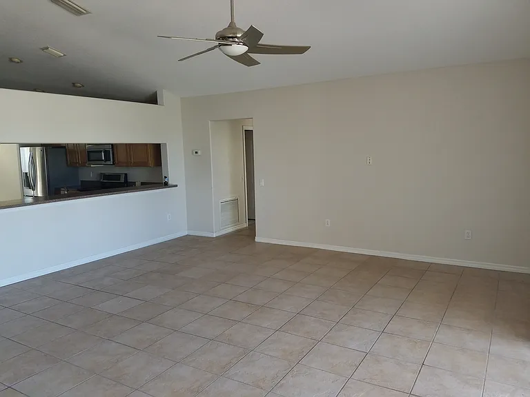 9248 Estate Cove Cir — Photo 6