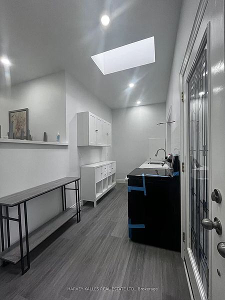 Markham House for rent - 2 Bedrooms — photo 6