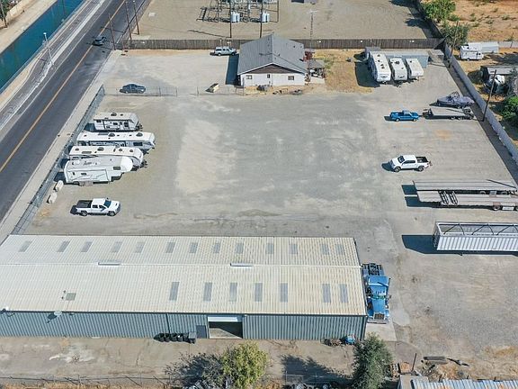 5th image of 3400 Moore Rd