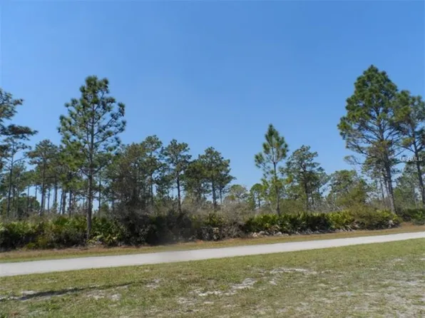 10 Deland St, Indian Lake Estates, FL 33855