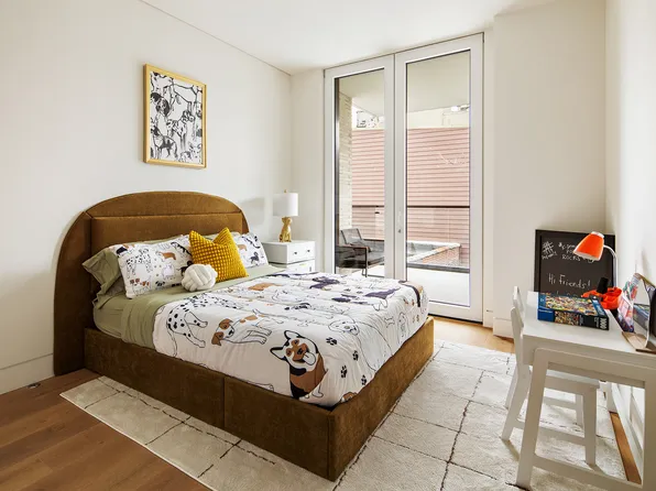 1110 Manhattan Avenue image 8 of 14