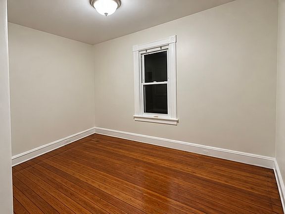 3rd image of 129-131 Wilbraham Ave #1