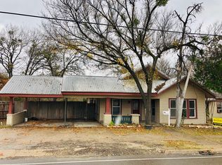 606 E Main St, Hamilton, TX 76531