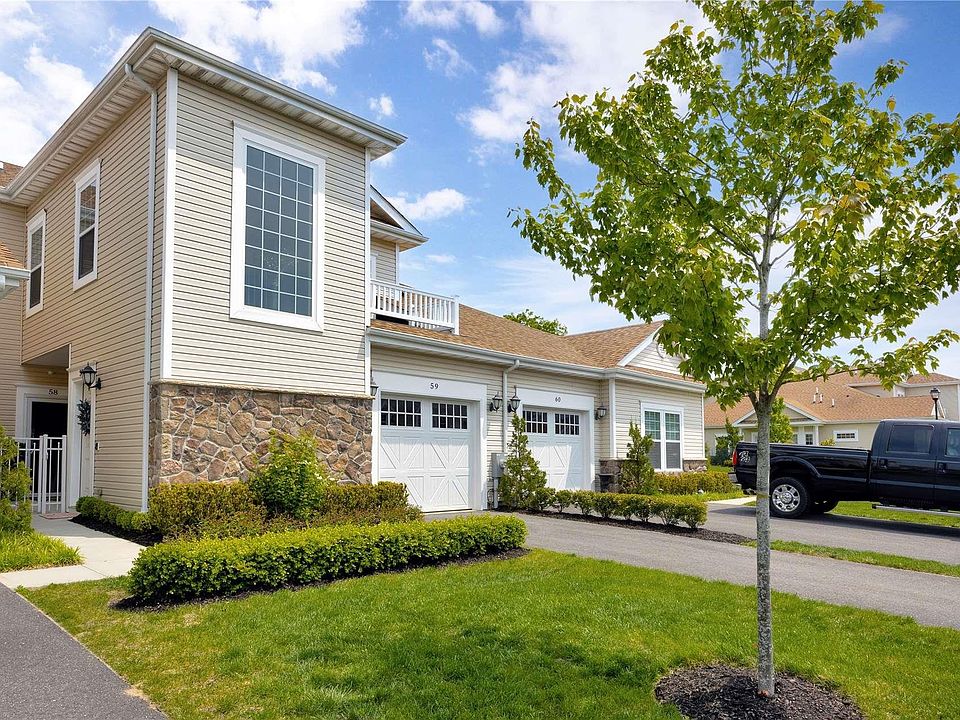 1st image of 59 Greentree Court #59