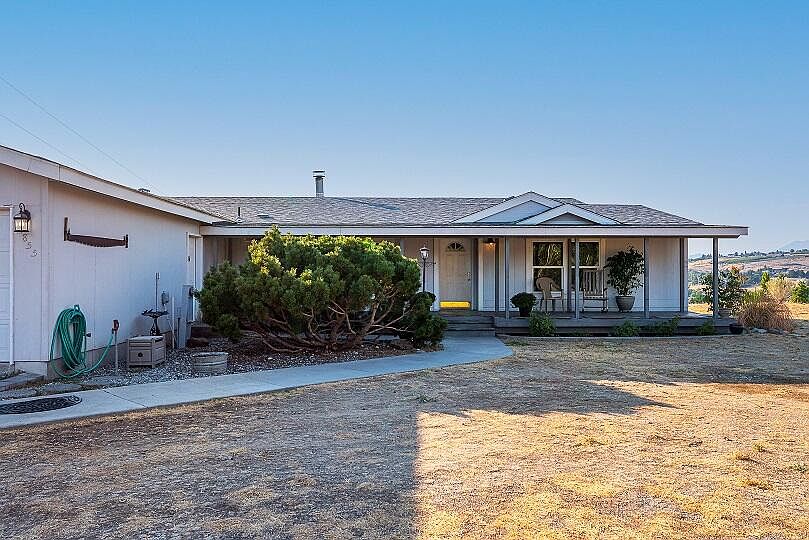 1st image of 2855 Eagle View Dr