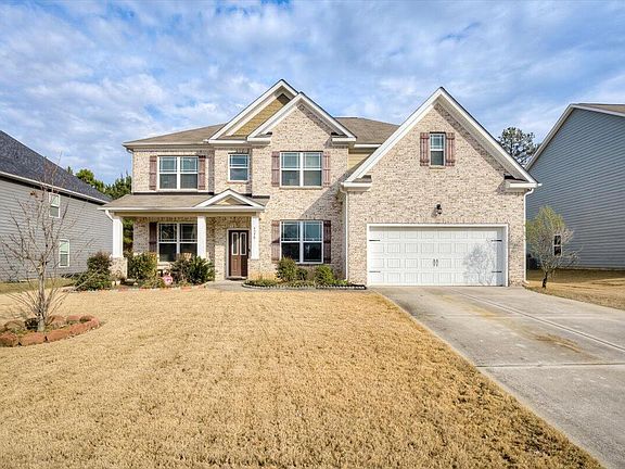 3rd image of 4576 Coldwater Street