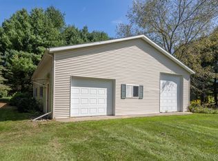 425 Walden Dr, Otsego, MI 49078