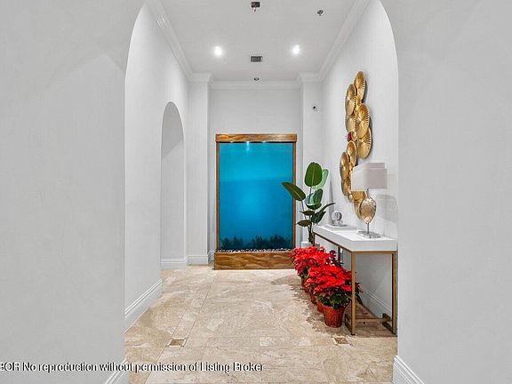 4th image of 651 Okeechobee Blvd APT 908