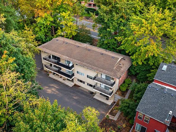 Hillside Eight, 6202 SW Burlingame Ave #6202SWBA-2, Portland, OR 97239