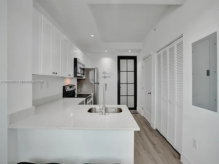 4100 SW 64th Ave #308 — Photo 13
