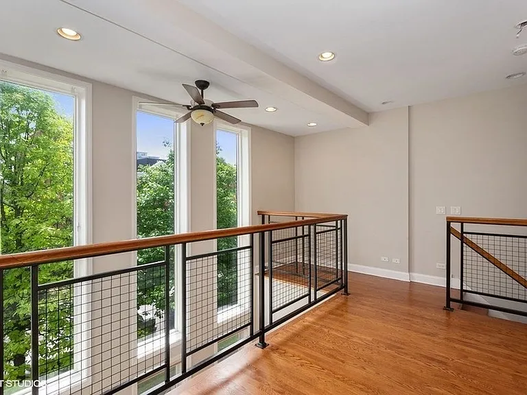 1458 N Artesian Ave #E — Photo 6