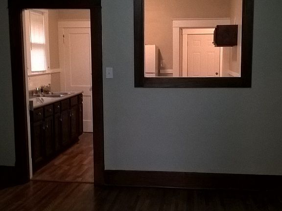 5th image of 830 Stonewall St