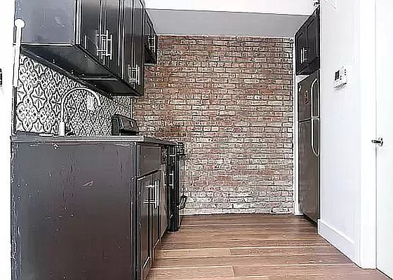 2nd image of 843 Dekalb Ave #1C