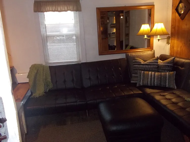 256 Derby Ave — Photo 5