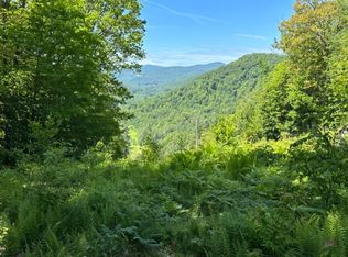 16 River Rd, Stockbridge, VT 05772