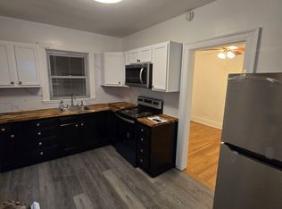 12 Sharaf St #4, New London, CT 06320