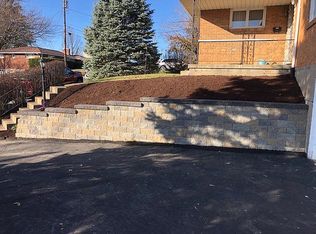 1208 Lynwood St, Jeannette, PA 15644