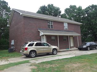 174 S Davis St, Conway, AR 72034