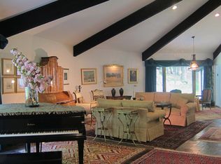 30 Round Hill Rd, Armonk, NY 10504