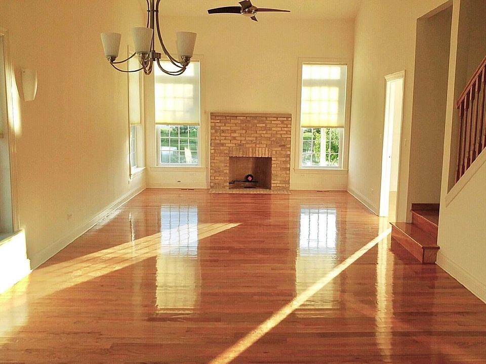 1st image of 1360 Bradley Cir