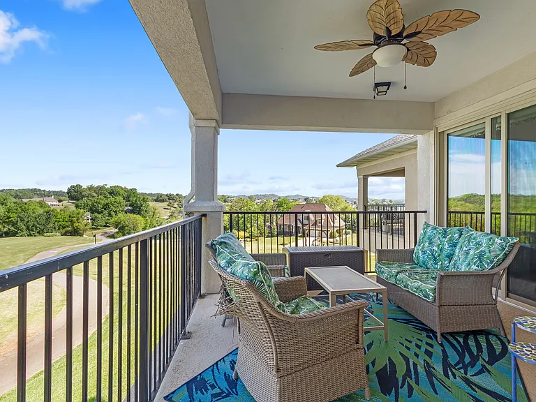 565 Rarity Bay Pkwy #206 — Photo 7