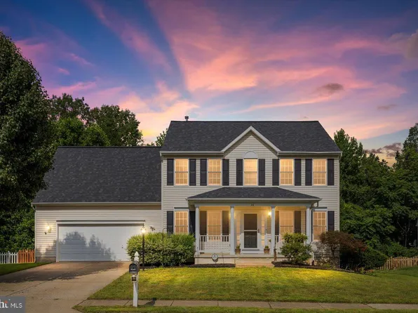 28 Rollingside Dr, Fredericksburg, VA 22406