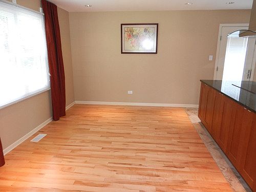5th image of 323 Council Ct