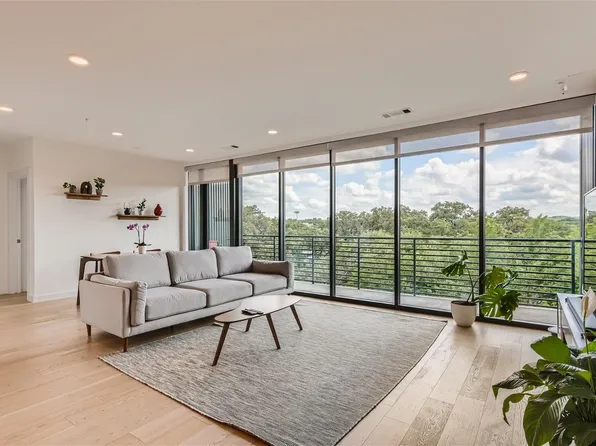 900 S 1st St #421, Austin, TX 78704
